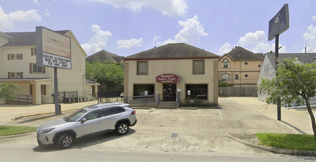 2425 W Holcombe Blvd, Houston, TX for Sale