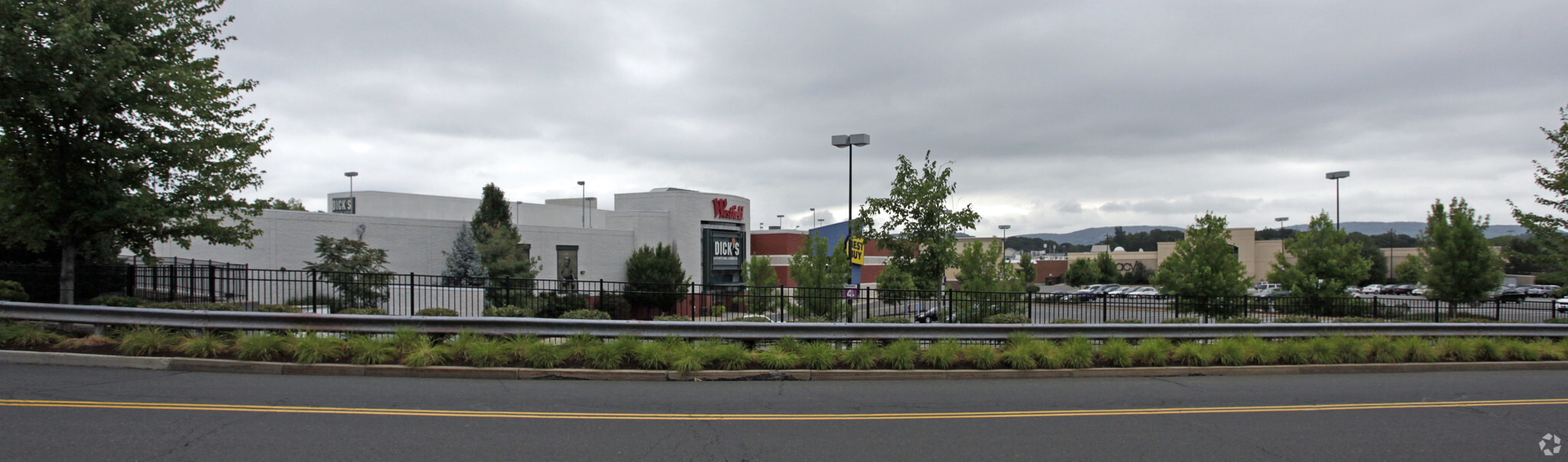 470-472 Lewis Ave, Meriden, CT for Rent