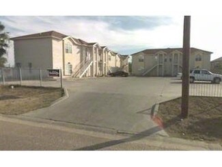 Laredo, TX Apartments - 1719 Willow St