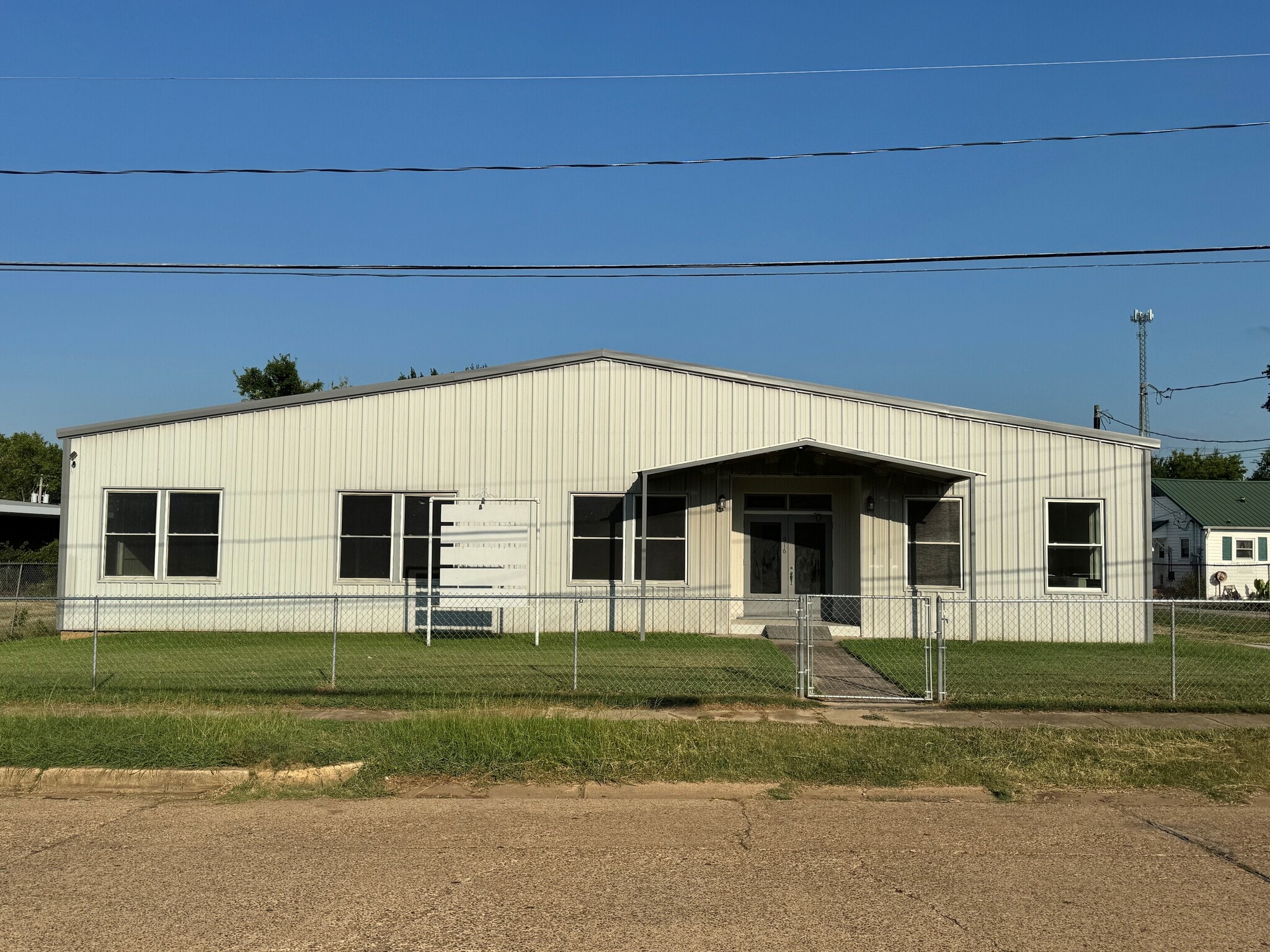 916 N Longview St, Kilgore, TX for Sale