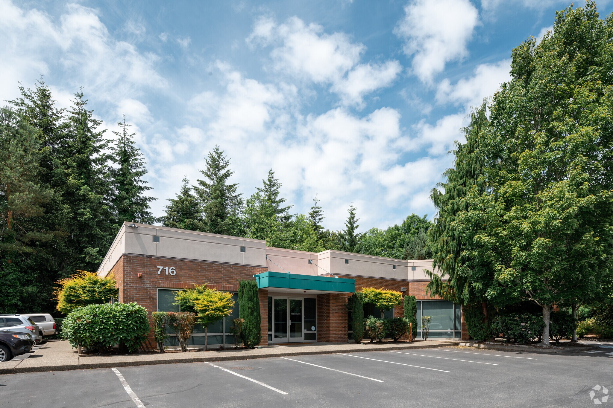 716 S 348th St, Federal Way, WA for Rent