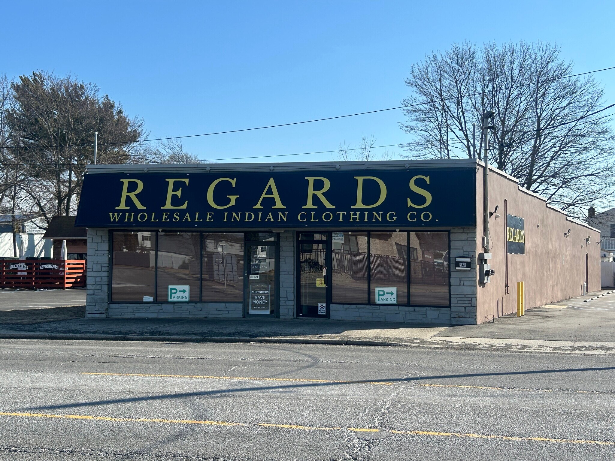 648 Montauk Hwy, Copiague, NY for Sale