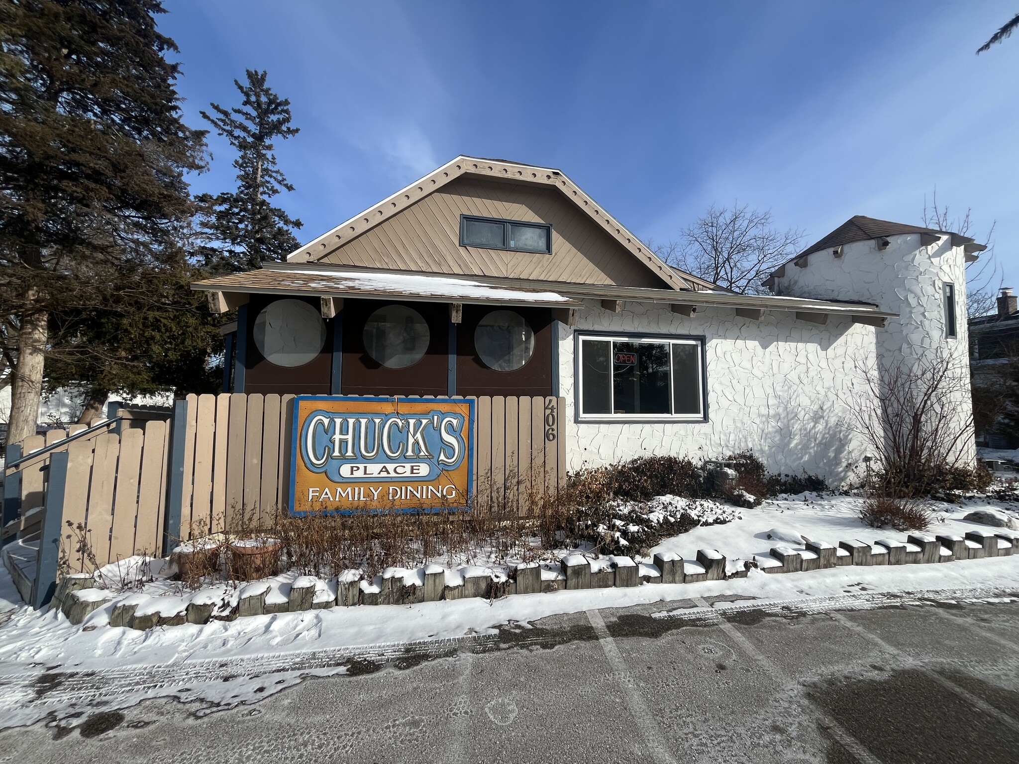 406 N Main St, Thiensville, WI for Sale