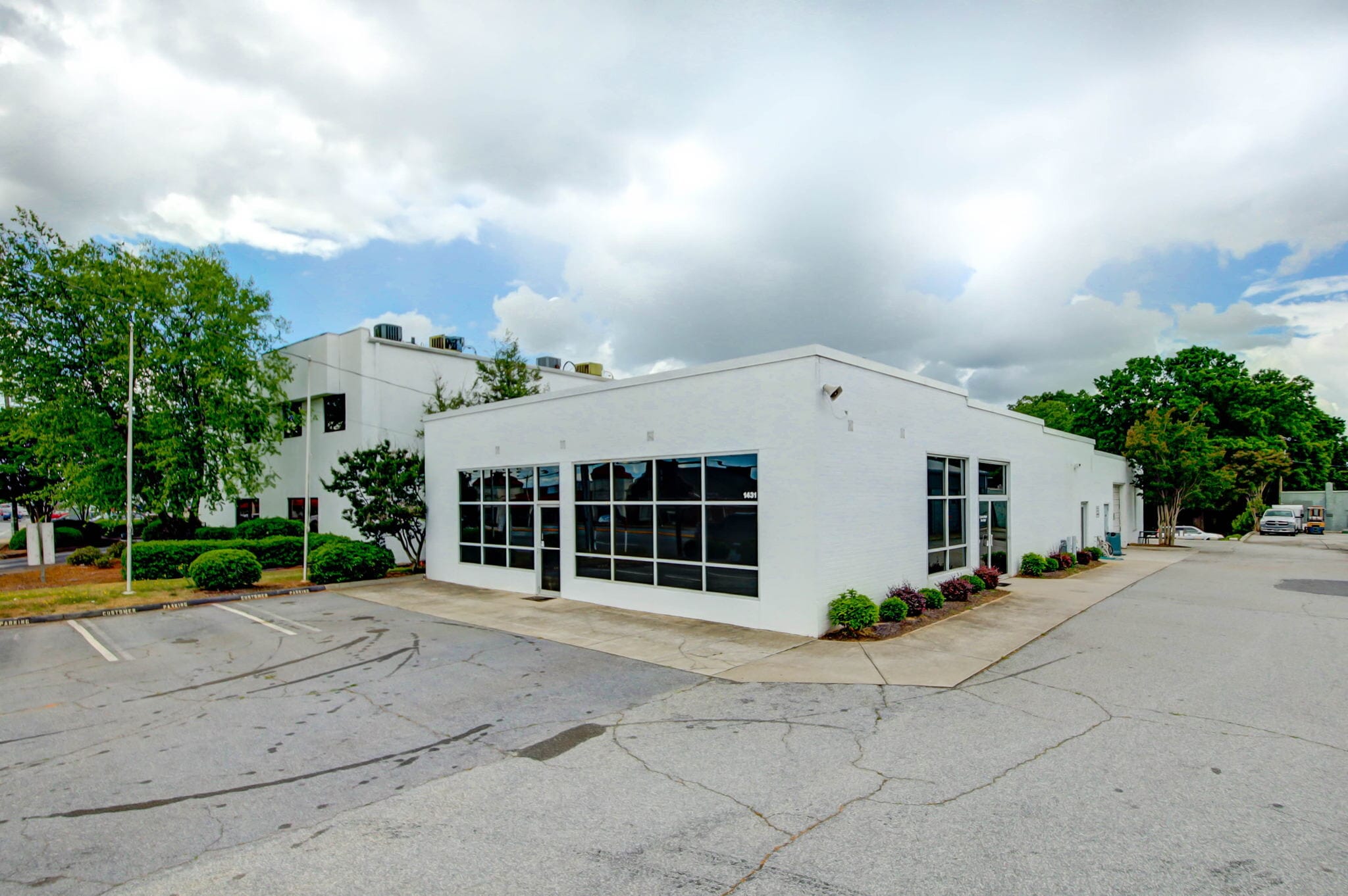 1431 Laurens Rd Greenville, SC 29607 Retail Property for Lease on