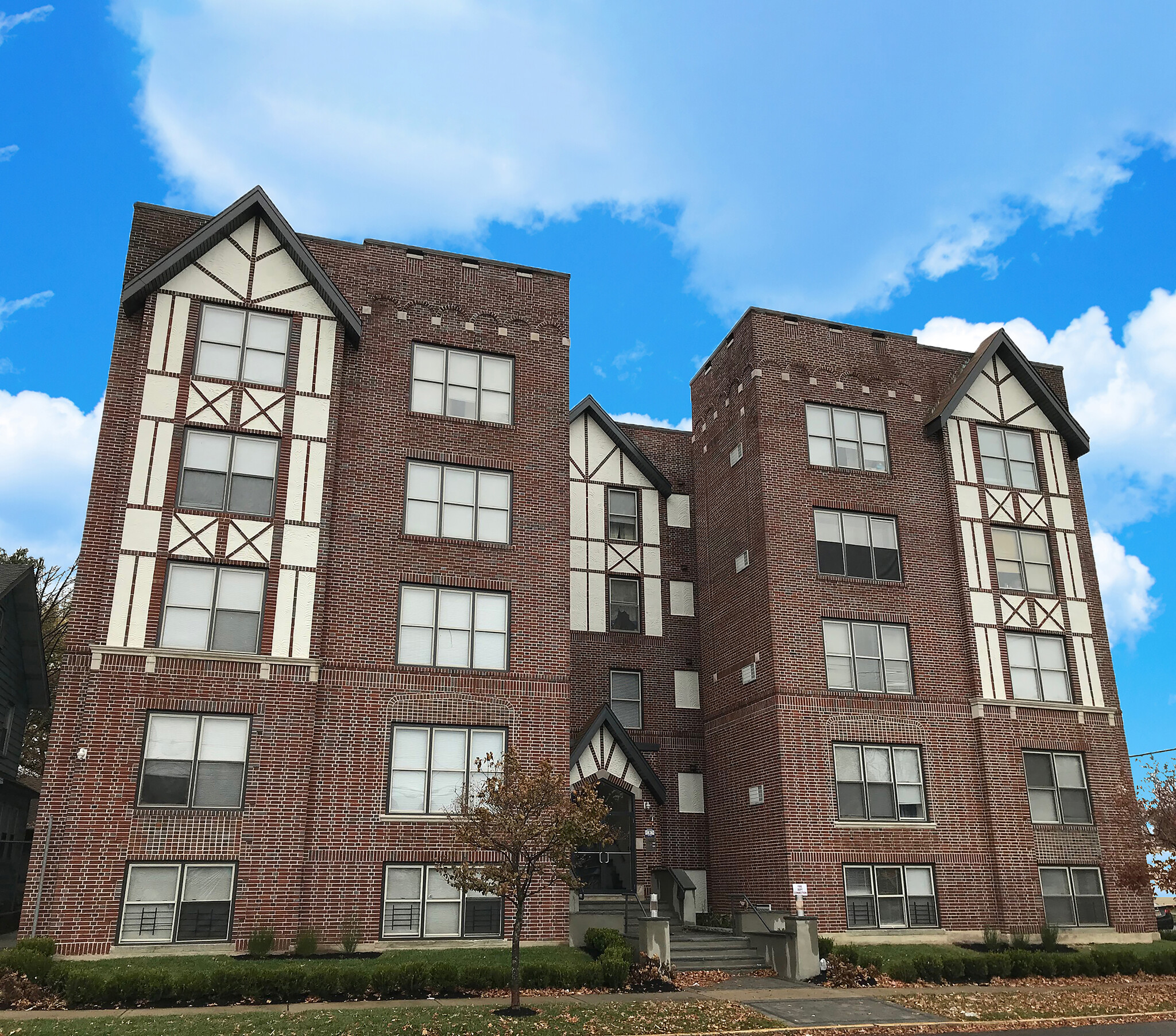 533 E 2nd Ave, Roselle, NJ for Sale