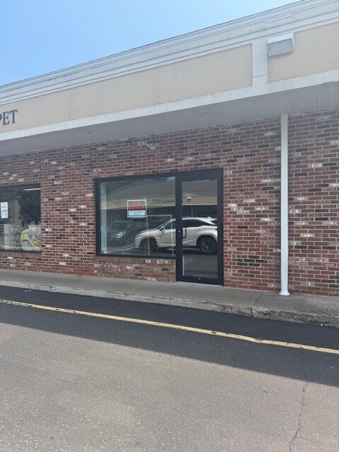 113 Danbury Rd, Ridgefield, CT for Rent