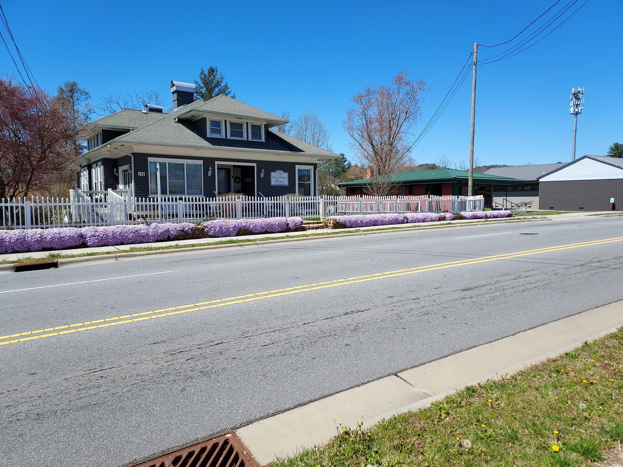 178 S Caldwell St, Brevard, NC for Sale