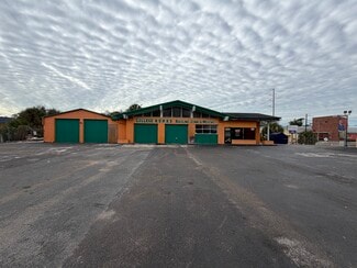 Tampa, FL Retail - 10150 N Florida Ave