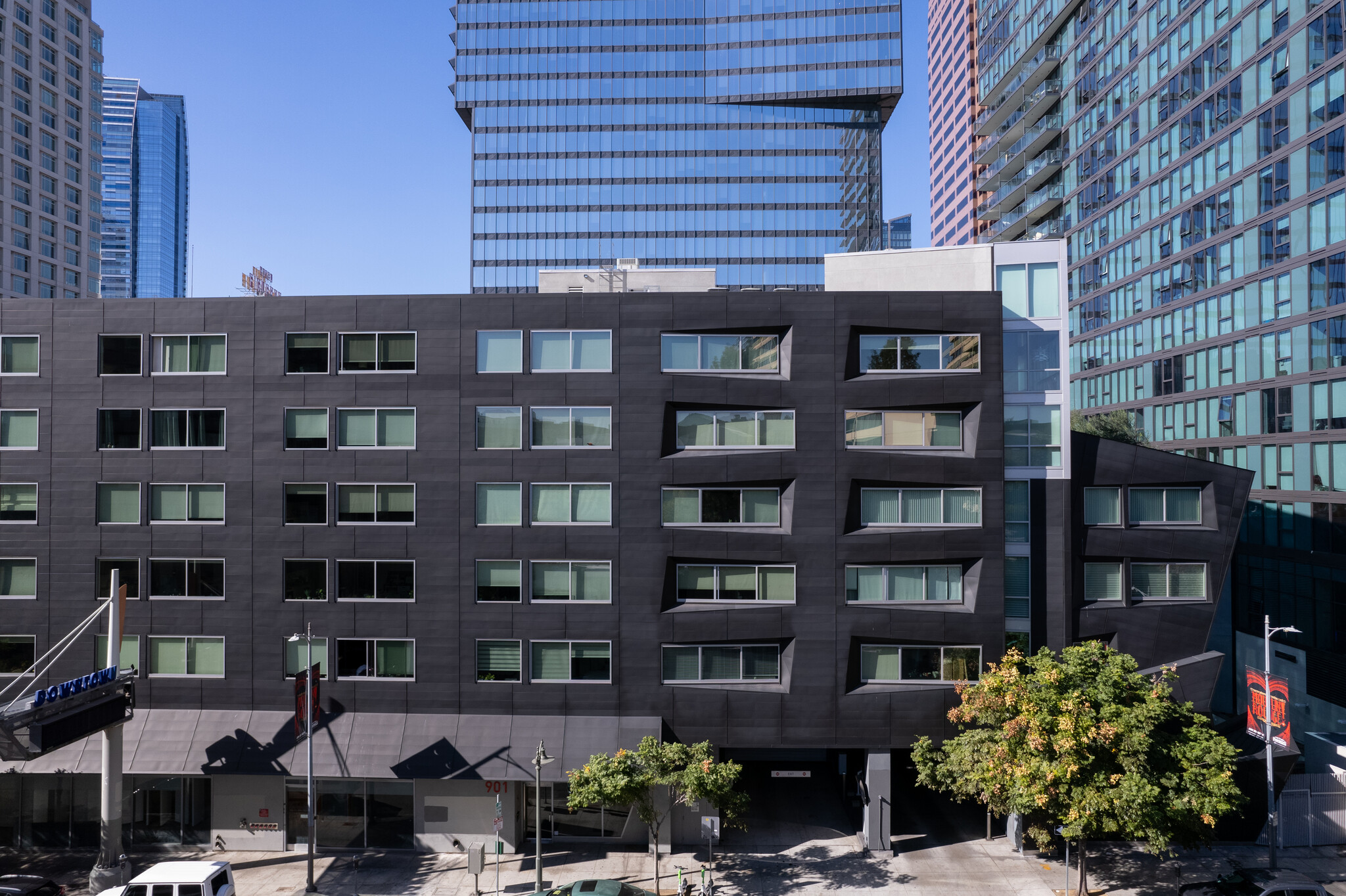 901 S Flower St, Los Angeles, CA for Rent