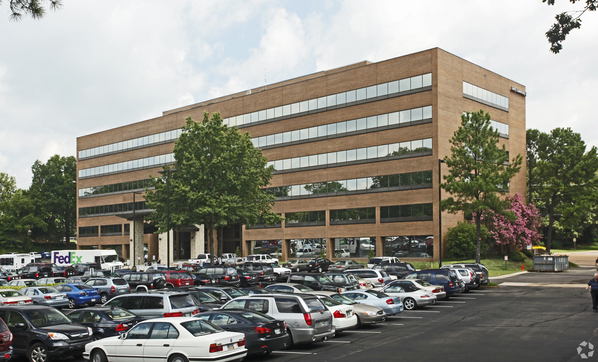 6401 Poplar Ave Memphis, TN 38119 Office Property for Lease on