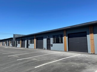 Van Nuys, CA Industrial - 15922 Strathern St