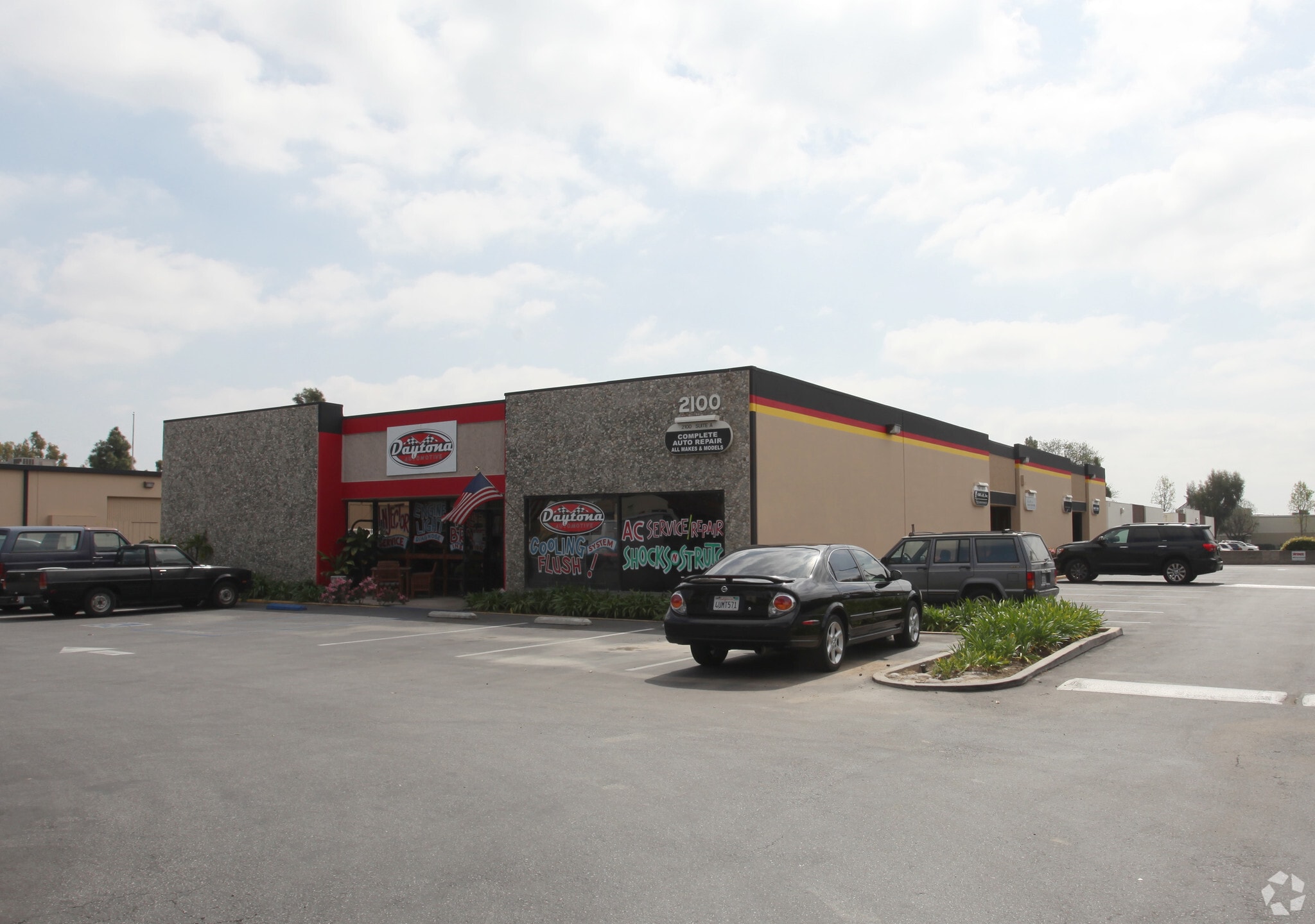 2100 E McFadden Ave, Santa Ana, CA for Rent