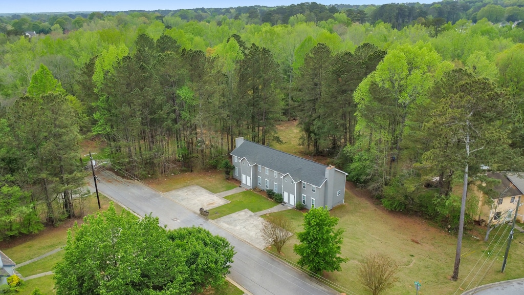 8537 Pineland Dr, Jonesboro, GA for Sale
