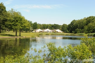 9511 W Pleasant Vly Rd