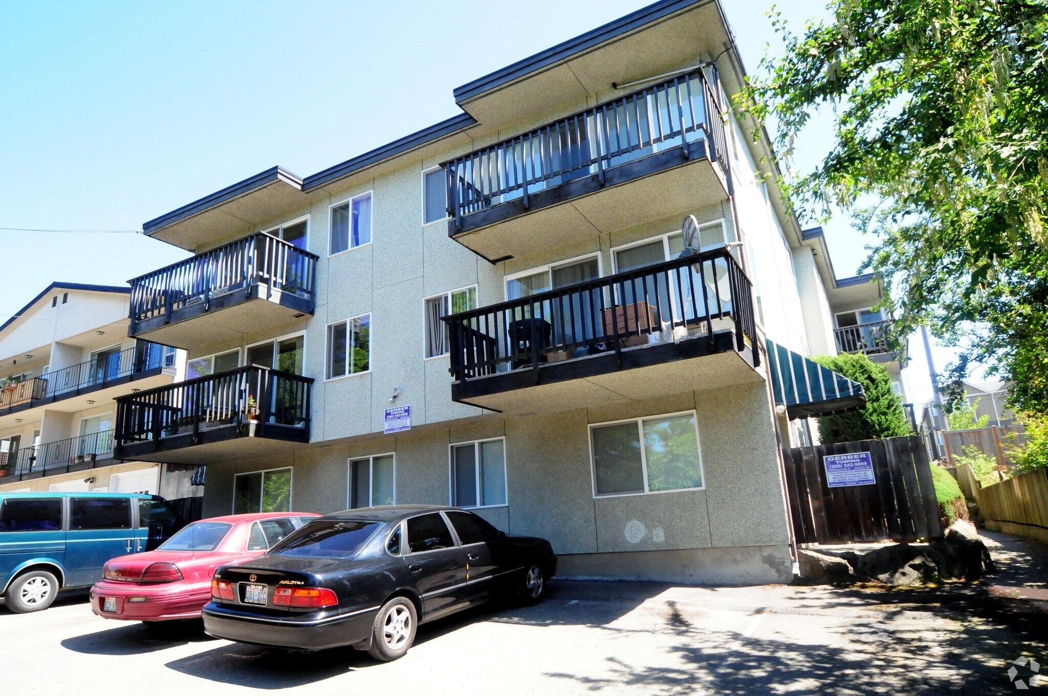 11023 Greenwood Ave N, Seattle, WA for Sale