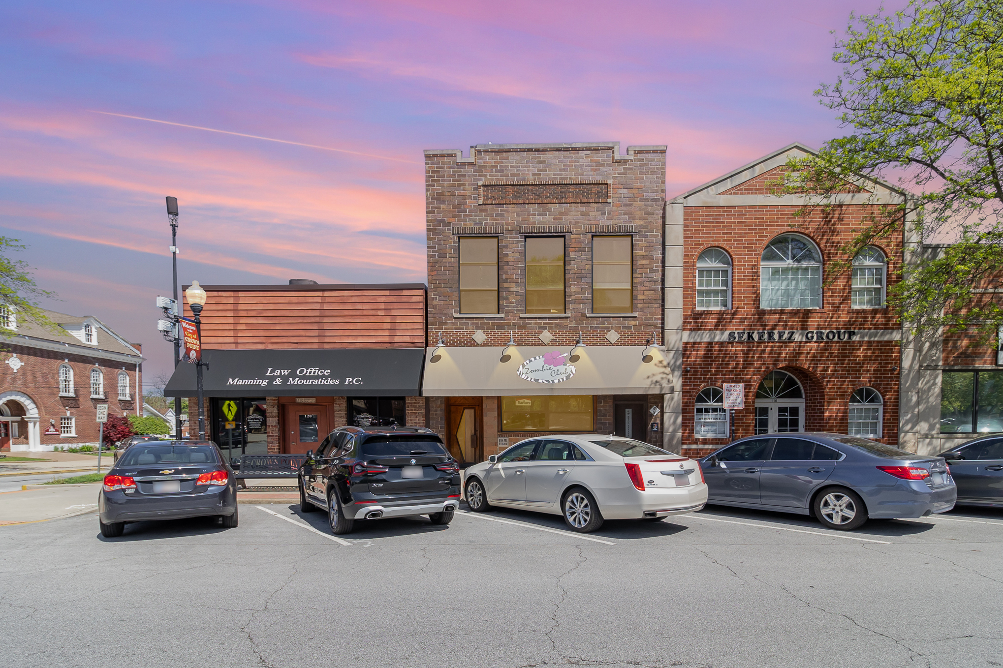 118 W Clark St, Crown Point, IN for Sale