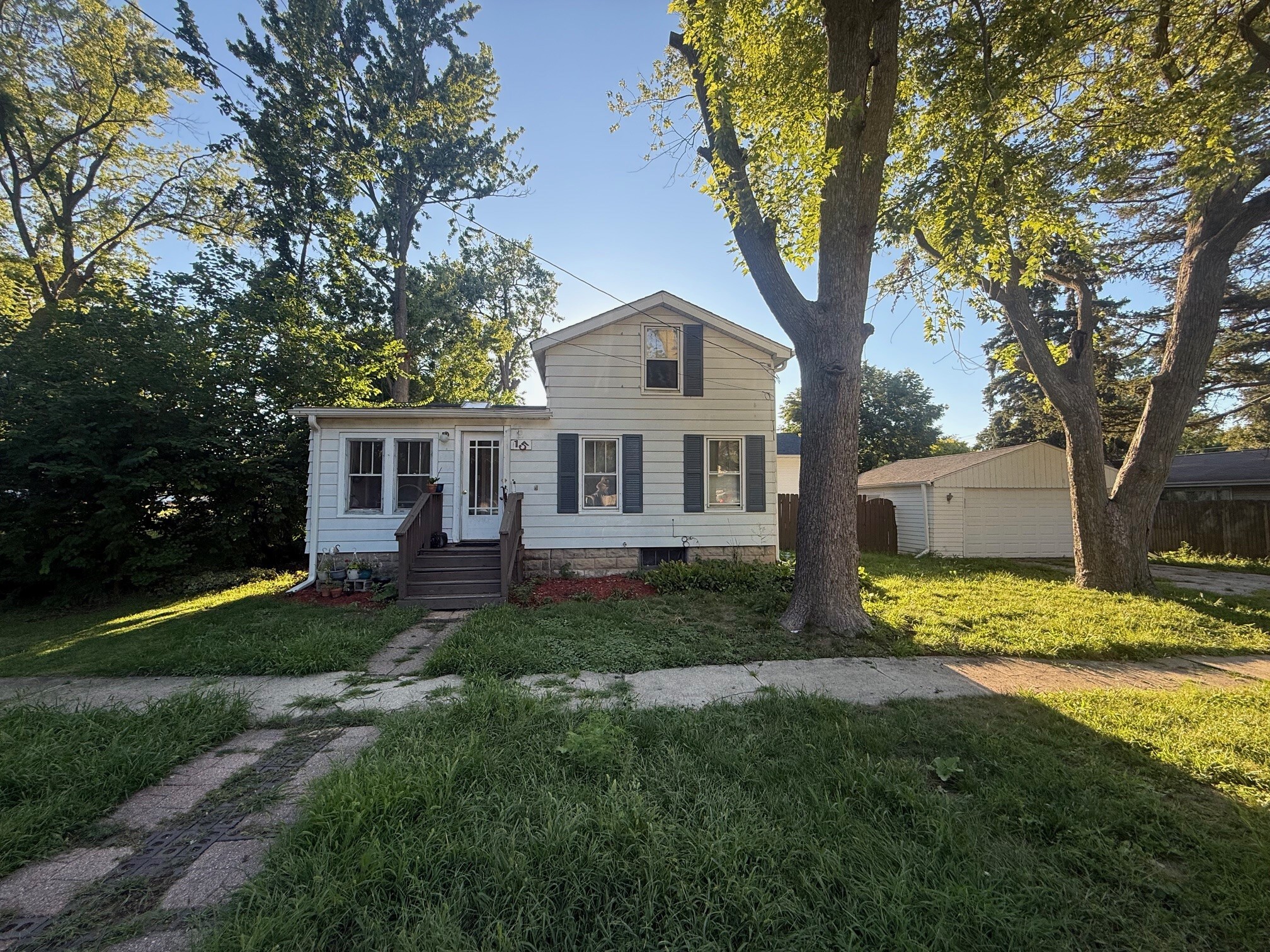 15 S Pampas Dr, Cortland, IL for Sale