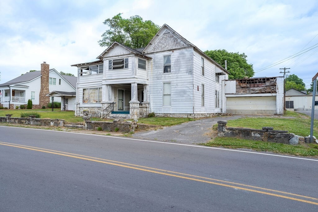 250 Main St, Lynchburg, TN for Sale