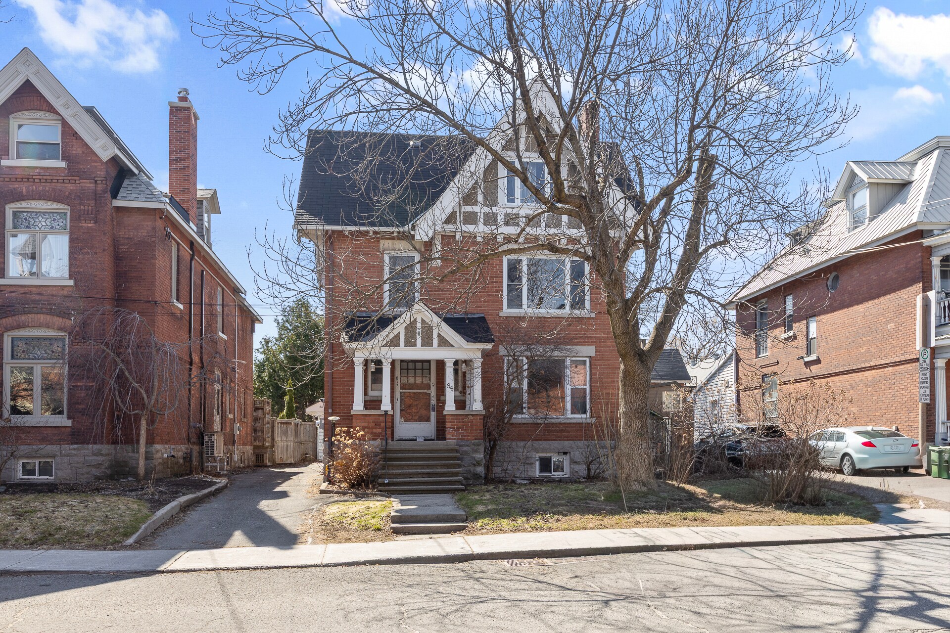 84 Fourth Av, Ottawa, ON for Sale