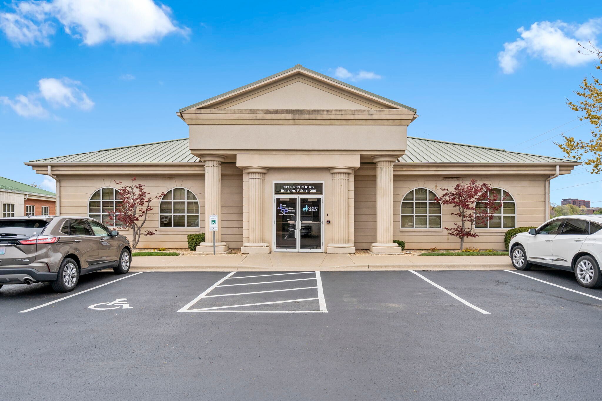 909 E Republic Rd Springfield, MO 65807 Office Property for Lease on