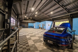 Signal Hill, CA Warehouse - 2637 Saint Louis Ave