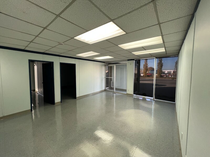 5809 98 St, Edmonton, AB for Rent
