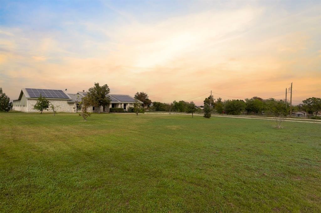 1957 County Road 107, Hutto, TX for Sale