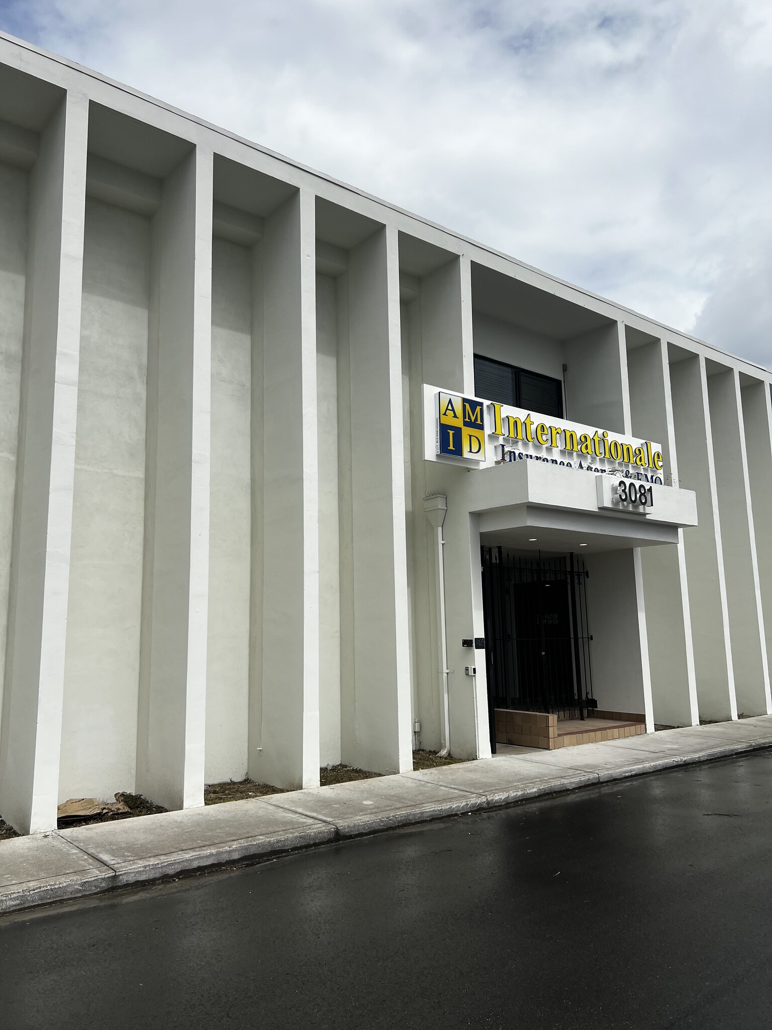 3081 E Commercial Blvd, Fort Lauderdale, FL for Rent