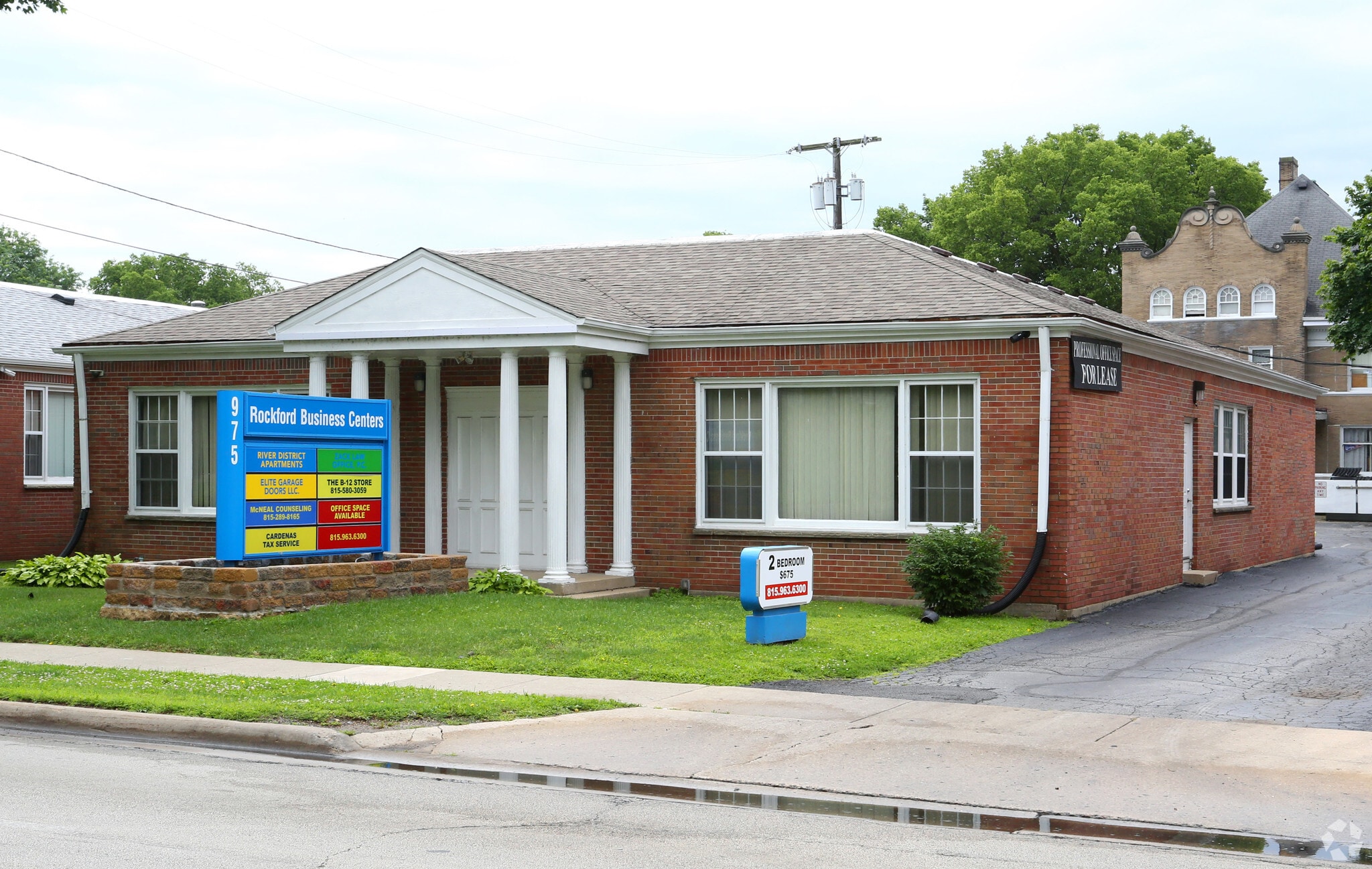 975 N Main St, Rockford, IL for Sale