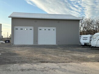 Selkirk, MB Warehouse - 408 Pittsburg Av Selkirk, MB Warehouse - 408 Pittsburg Av