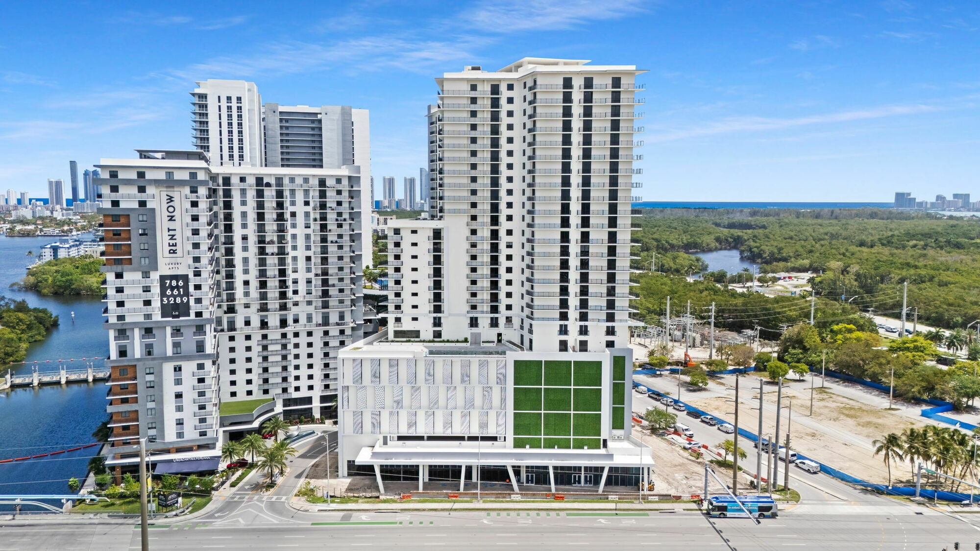 16375 Biscayne Blvd, North Miami Beach, FL for Rent