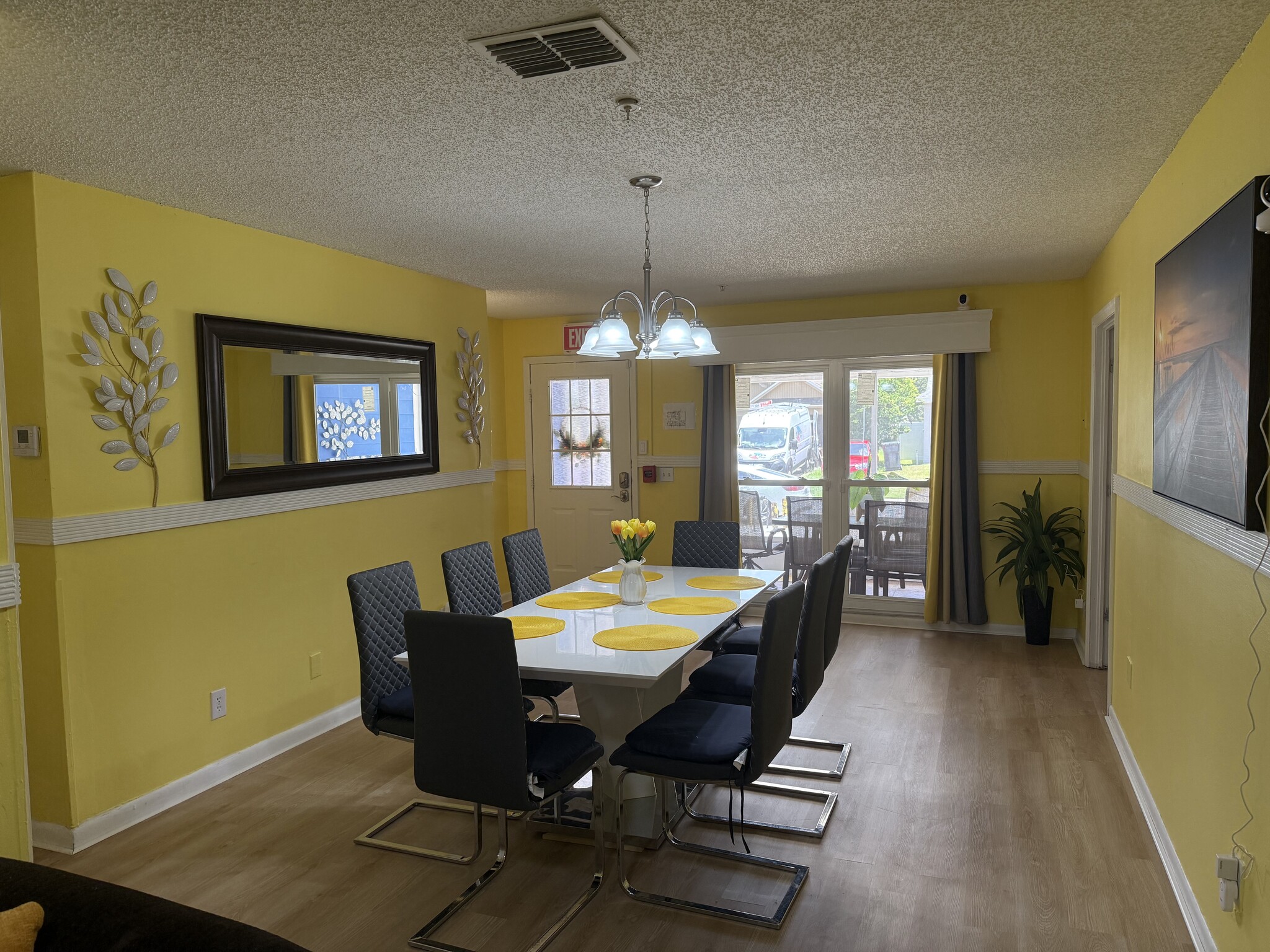 322 Regal Park Dr, Valrico, FL for Sale