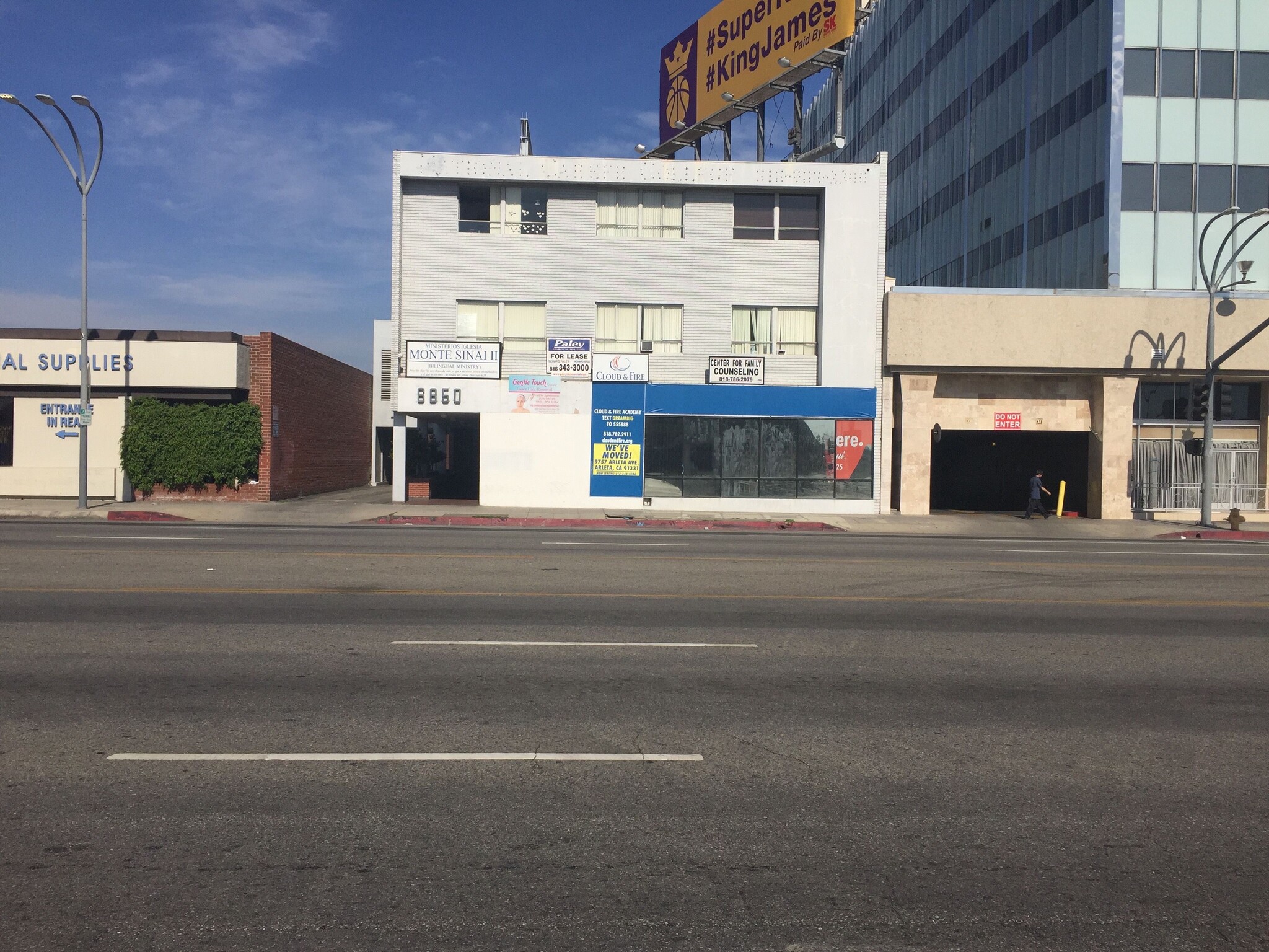 6850 Van Nuys Blvd, Van Nuys, CA for Rent