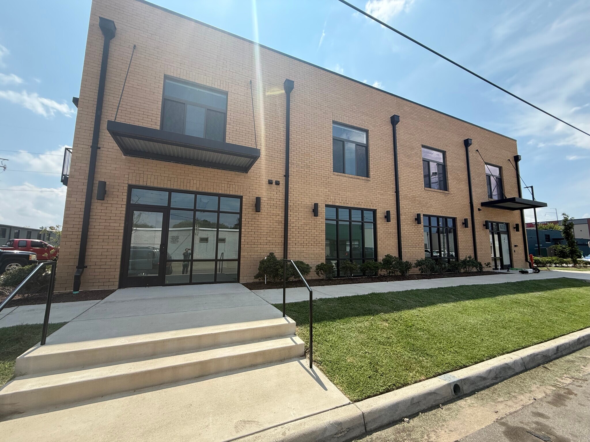 601 W 24th St, Norfolk, VA for Rent