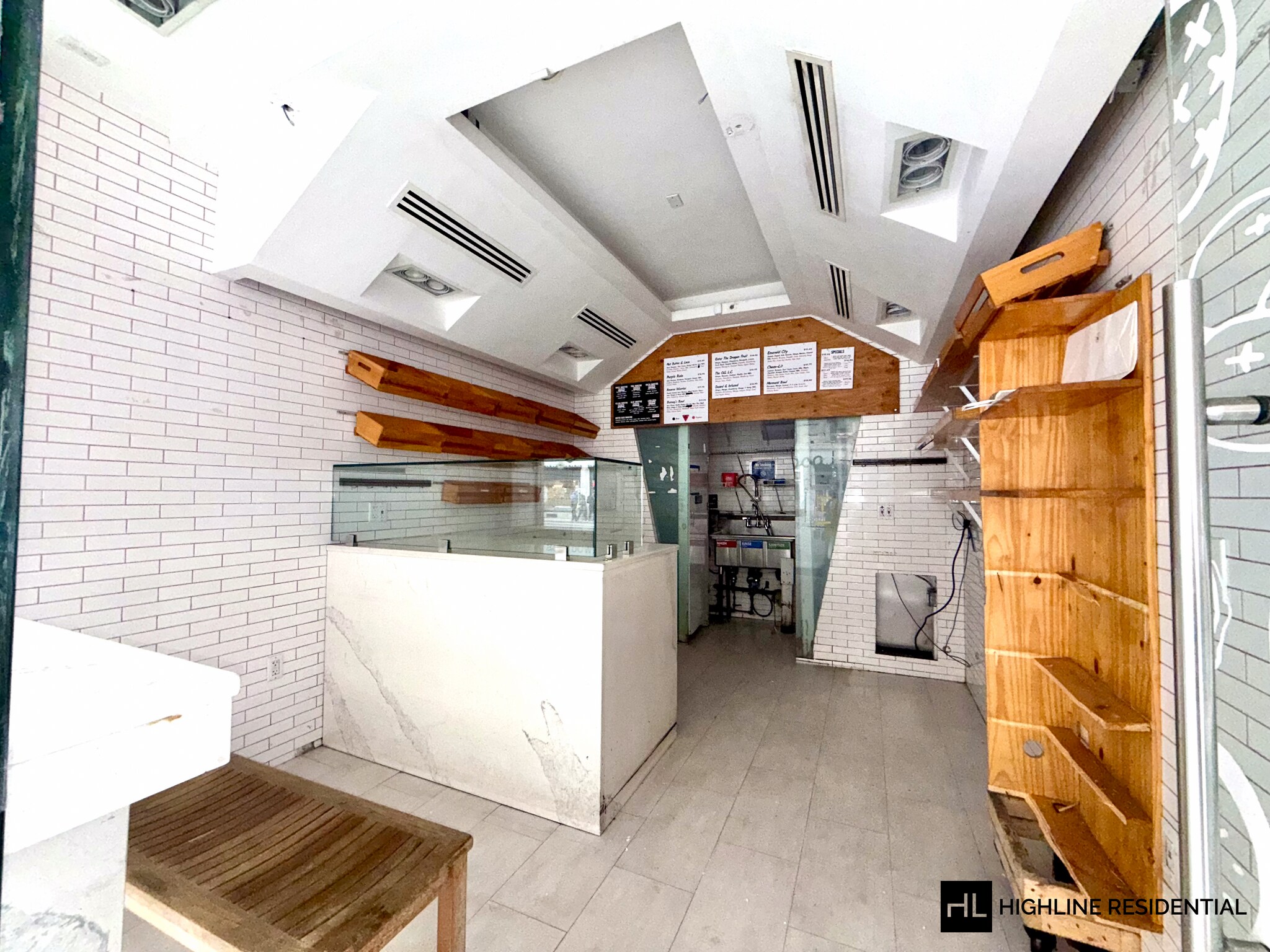 835 Lexington Ave, New York, NY for Rent