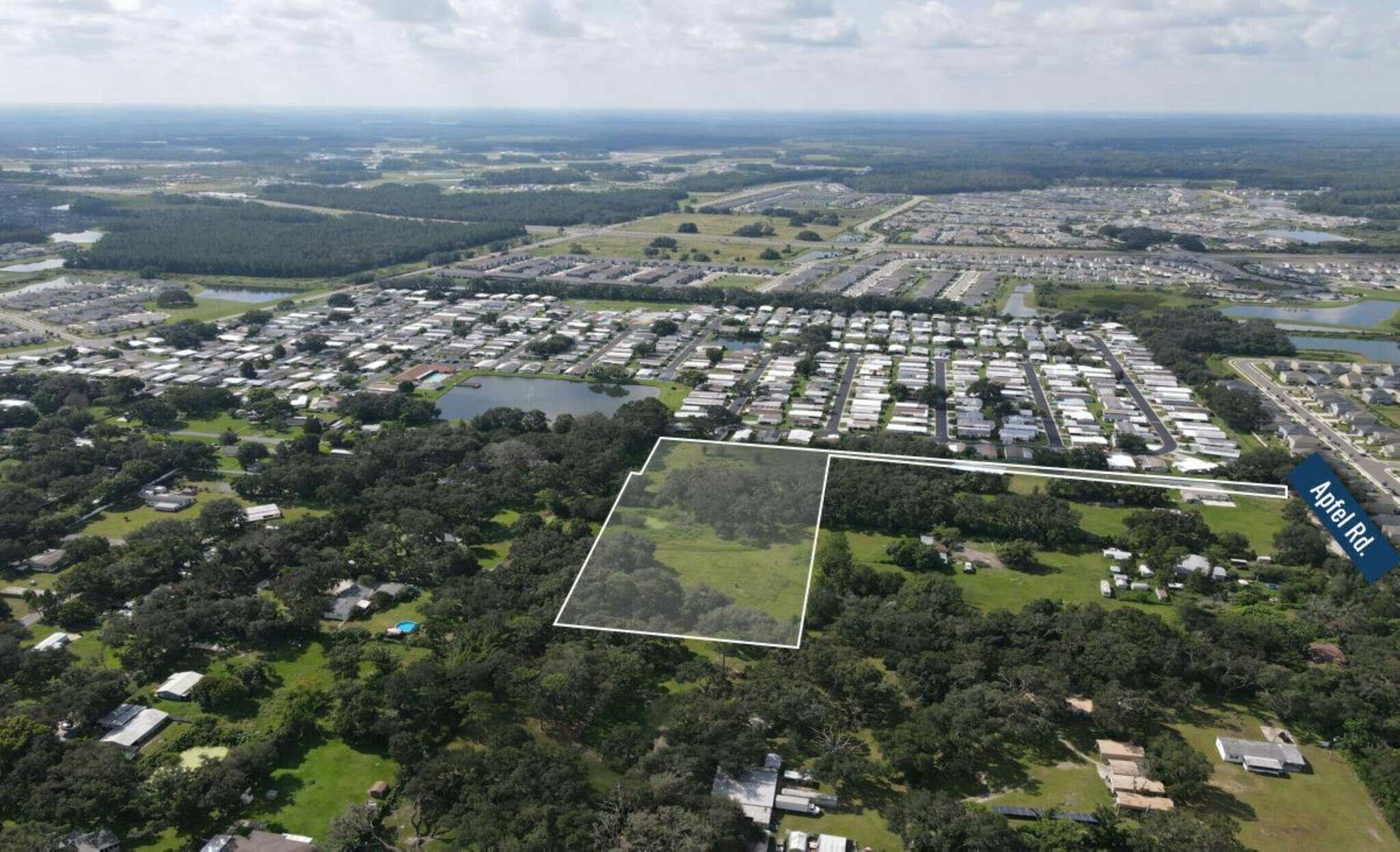 3230 Apfel Rd, Zephyrhills, FL for Sale