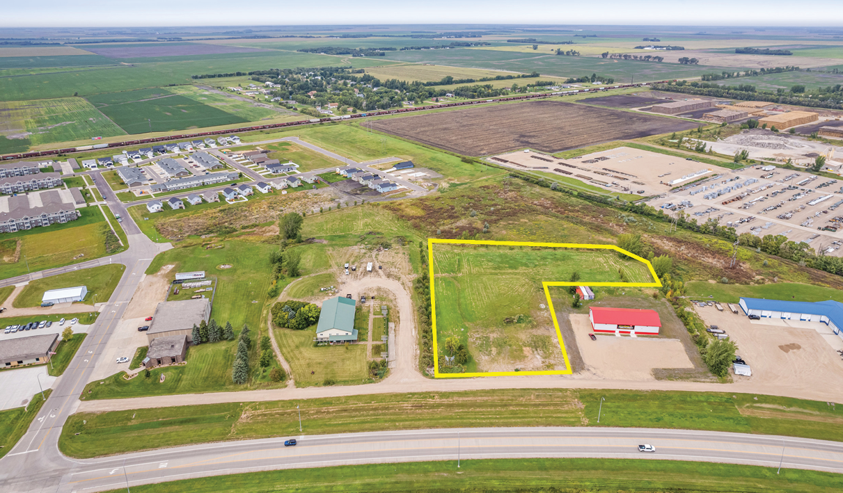 1712 17th Ave N, Wahpeton, ND for Sale