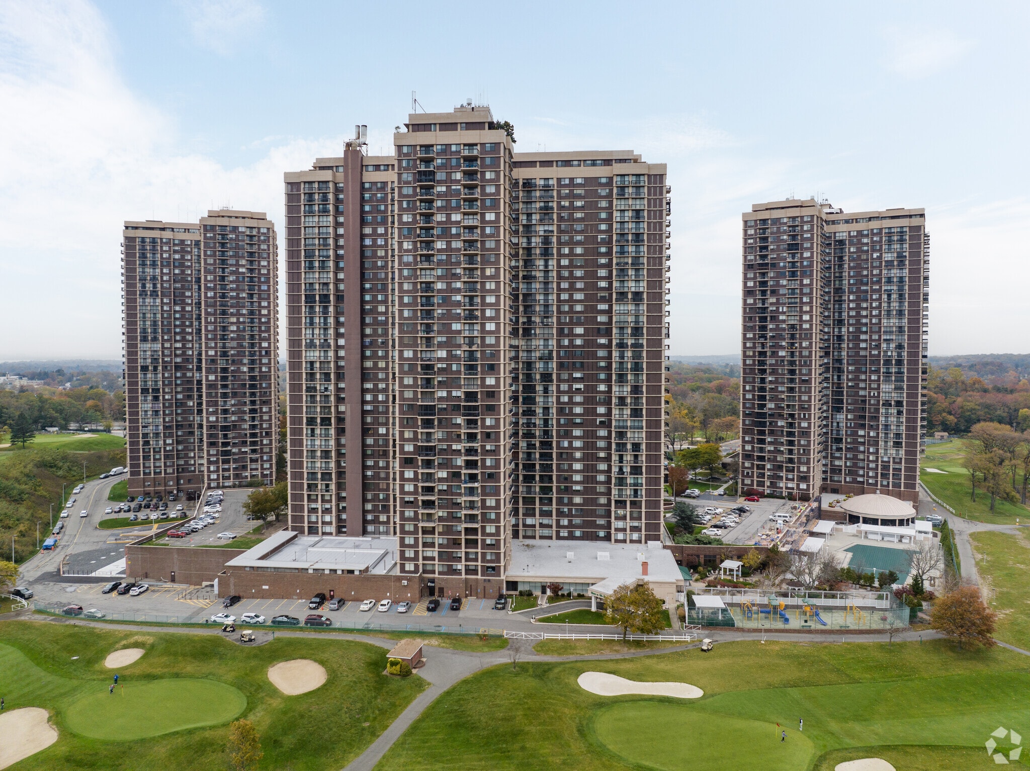 262-34 Grand Central Pky, Floral Park, NY for Rent