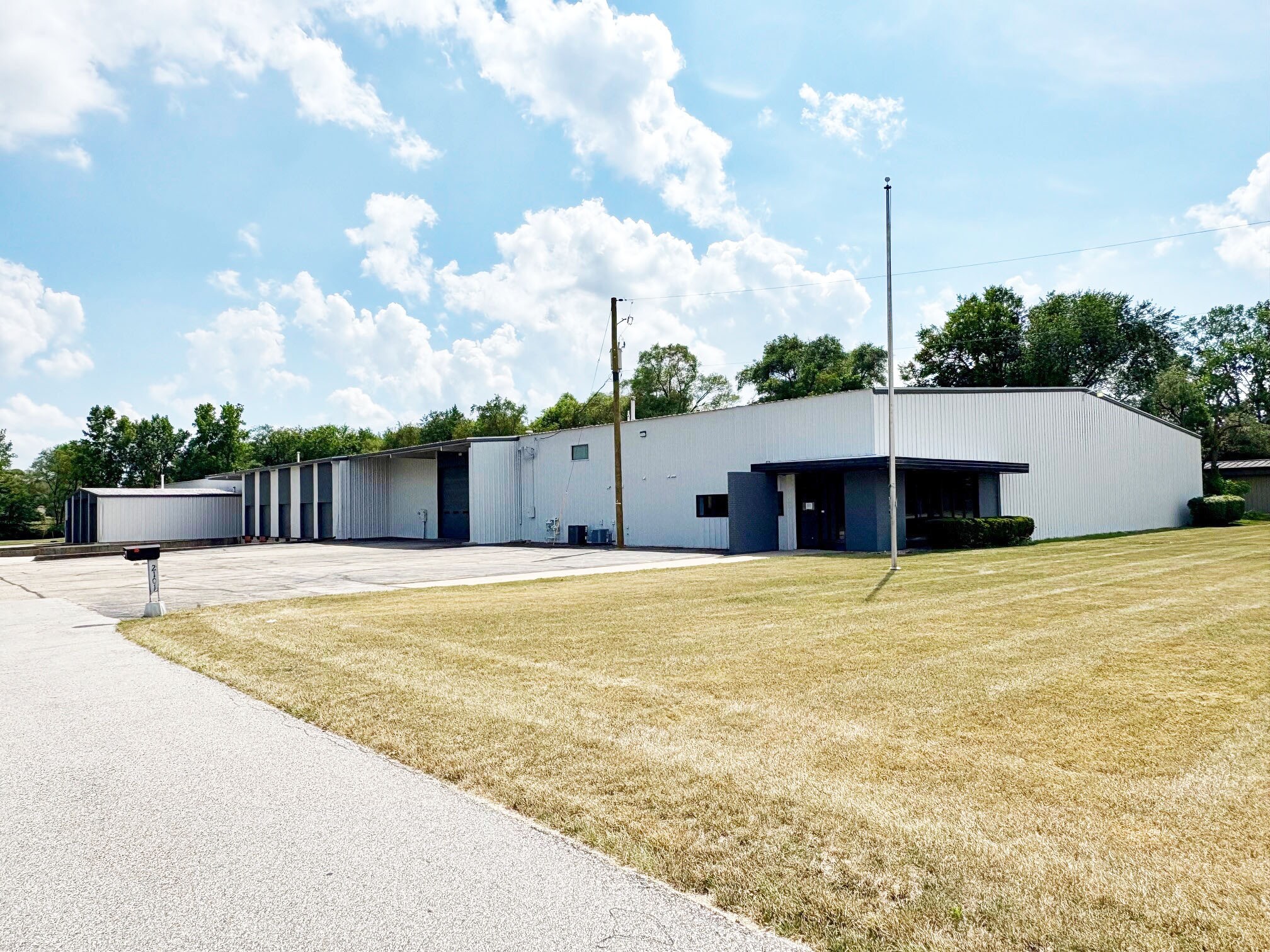 2101 Industrial Pky, Elkhart, IN for Rent
