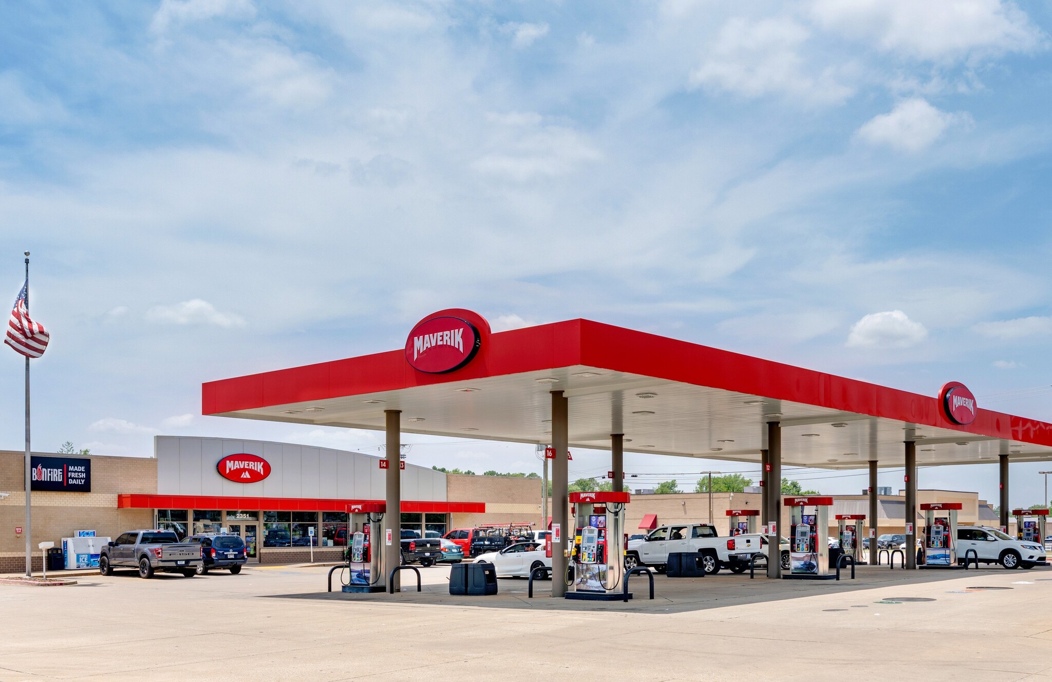 2351 W Sunset Ave, Springdale, AR for Sale