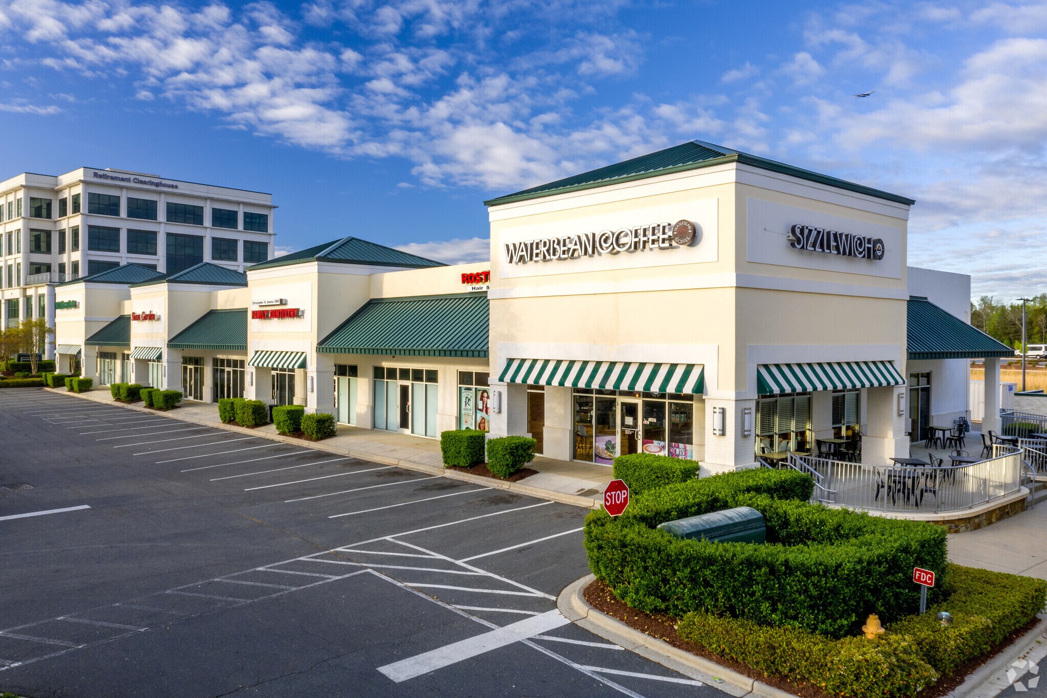 3607 Whitehall Park Dr Charlotte, NC 28273 Shopping Center Property