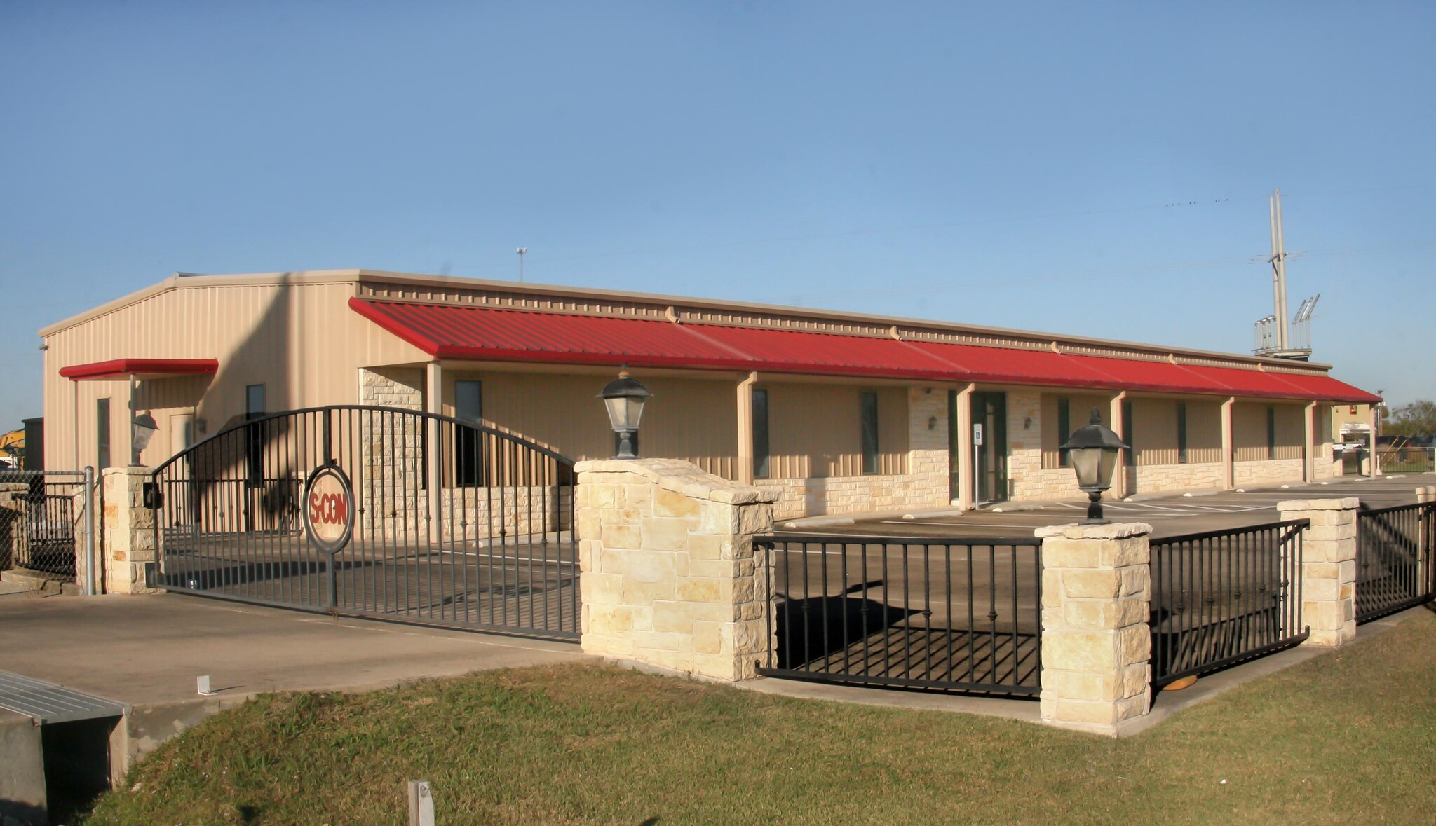 8326 W State Highway 21, Bryan, TX for Rent