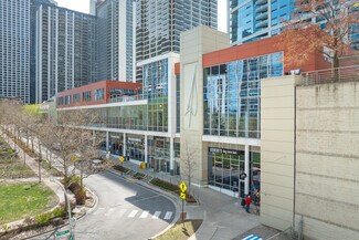 Chicago, IL Freestanding - 333 E Benton Pl