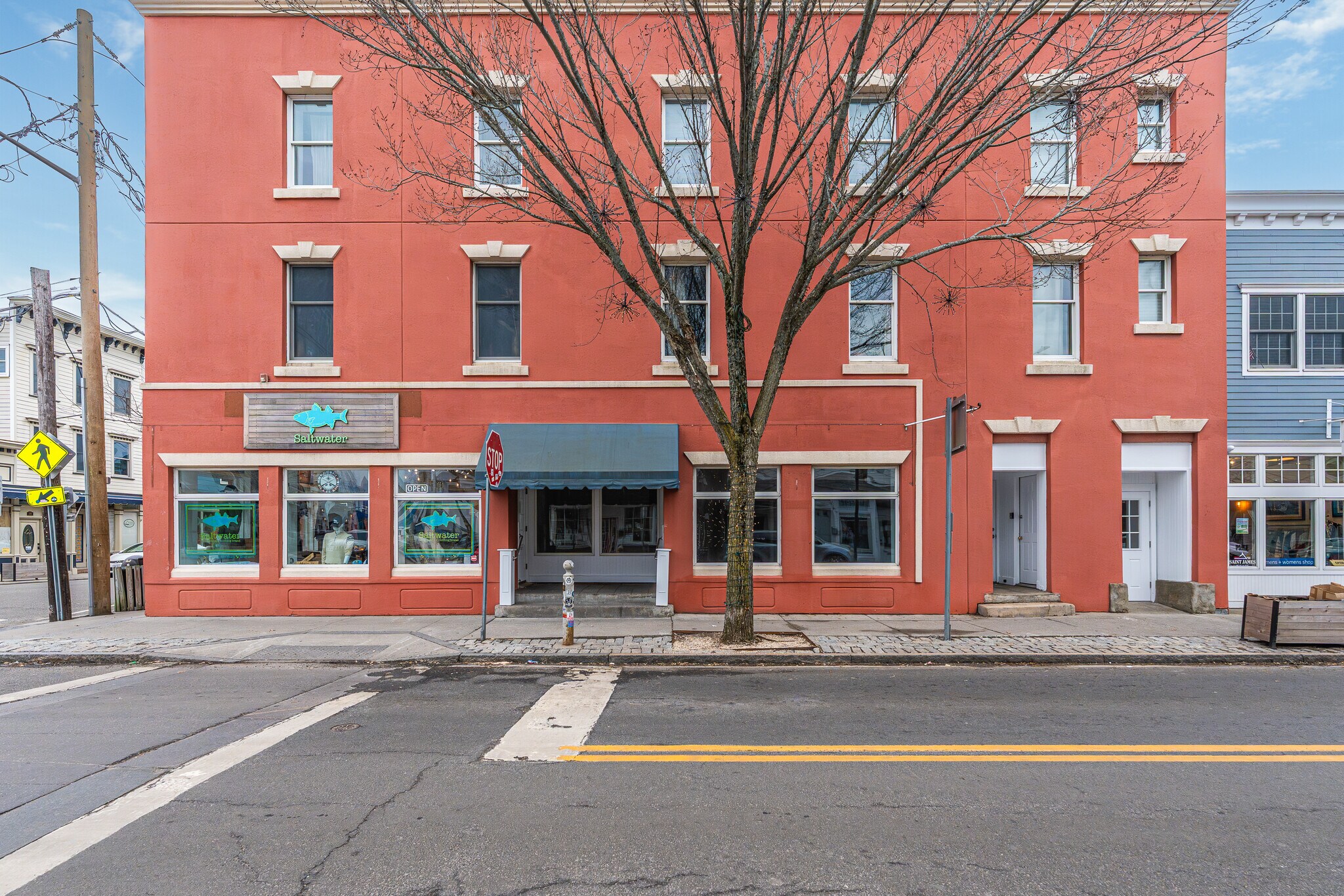 123 Main St, Greenport, NY for Rent