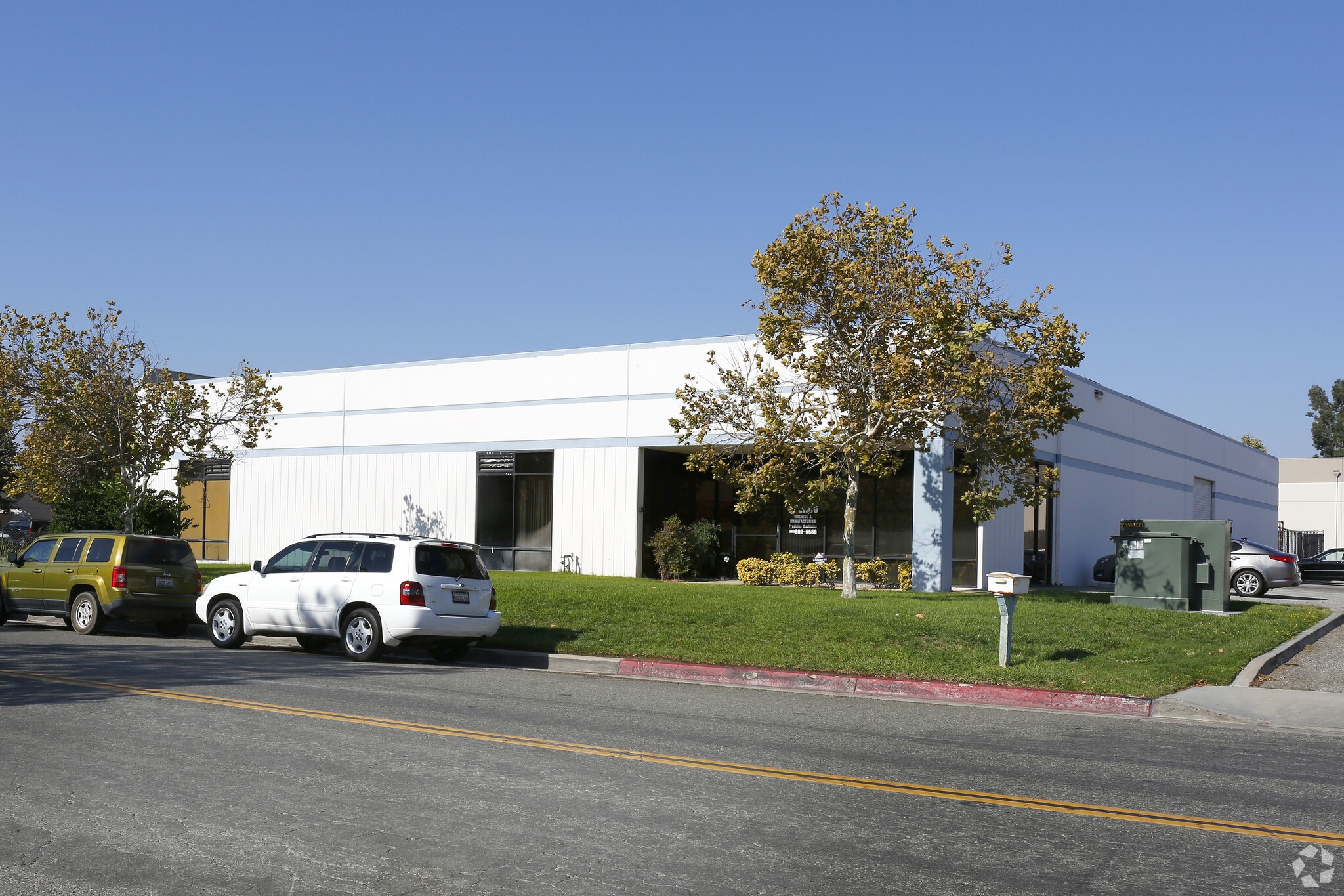 27556 Commerce Center Dr, Temecula, CA for Sale