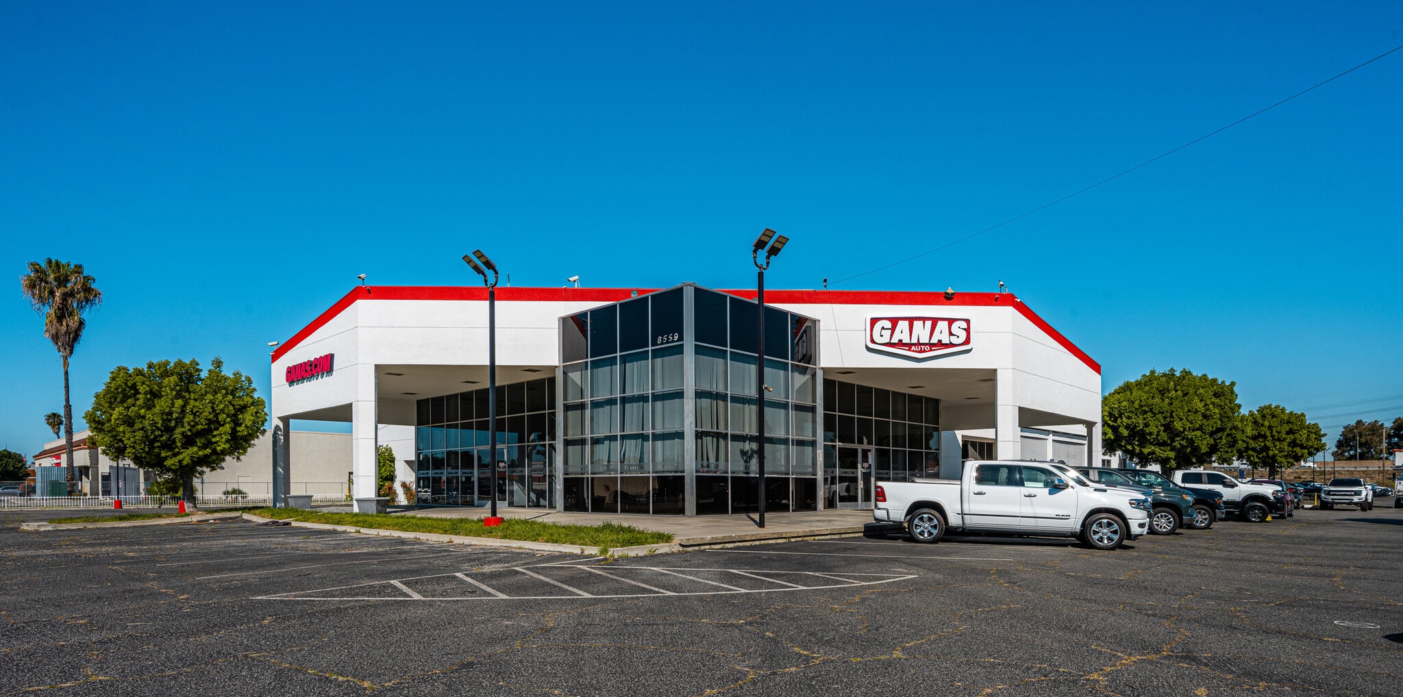 8559 Artesia Blvd, Bellflower, CA for Sale