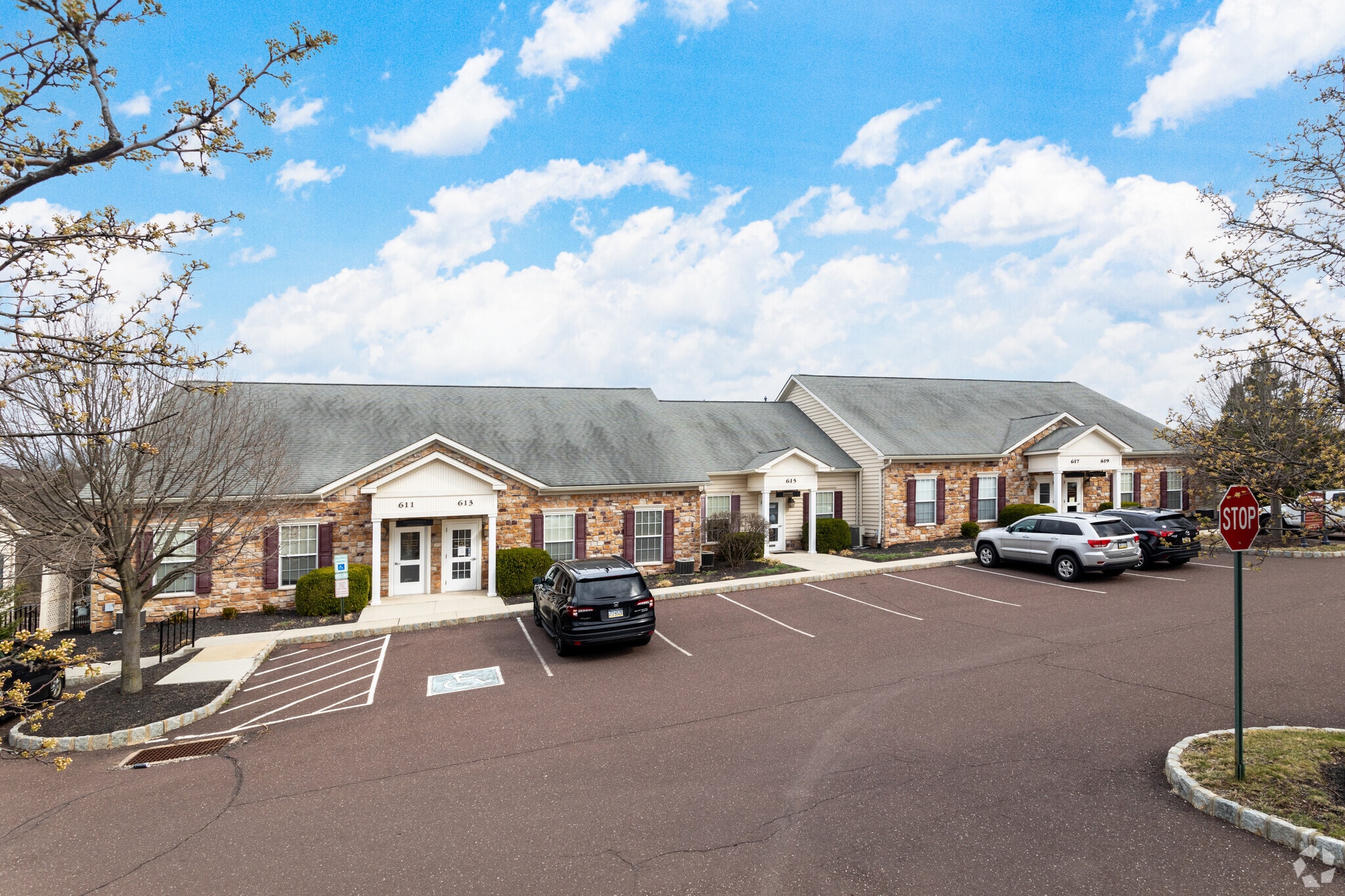 400 Creekside Dr, Pottstown, PA for Rent