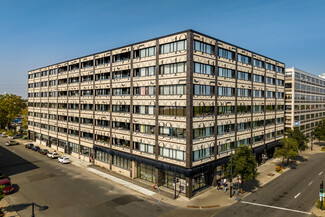 Montréal, QC Apartments - 9319-9323 Av De L'esplanade