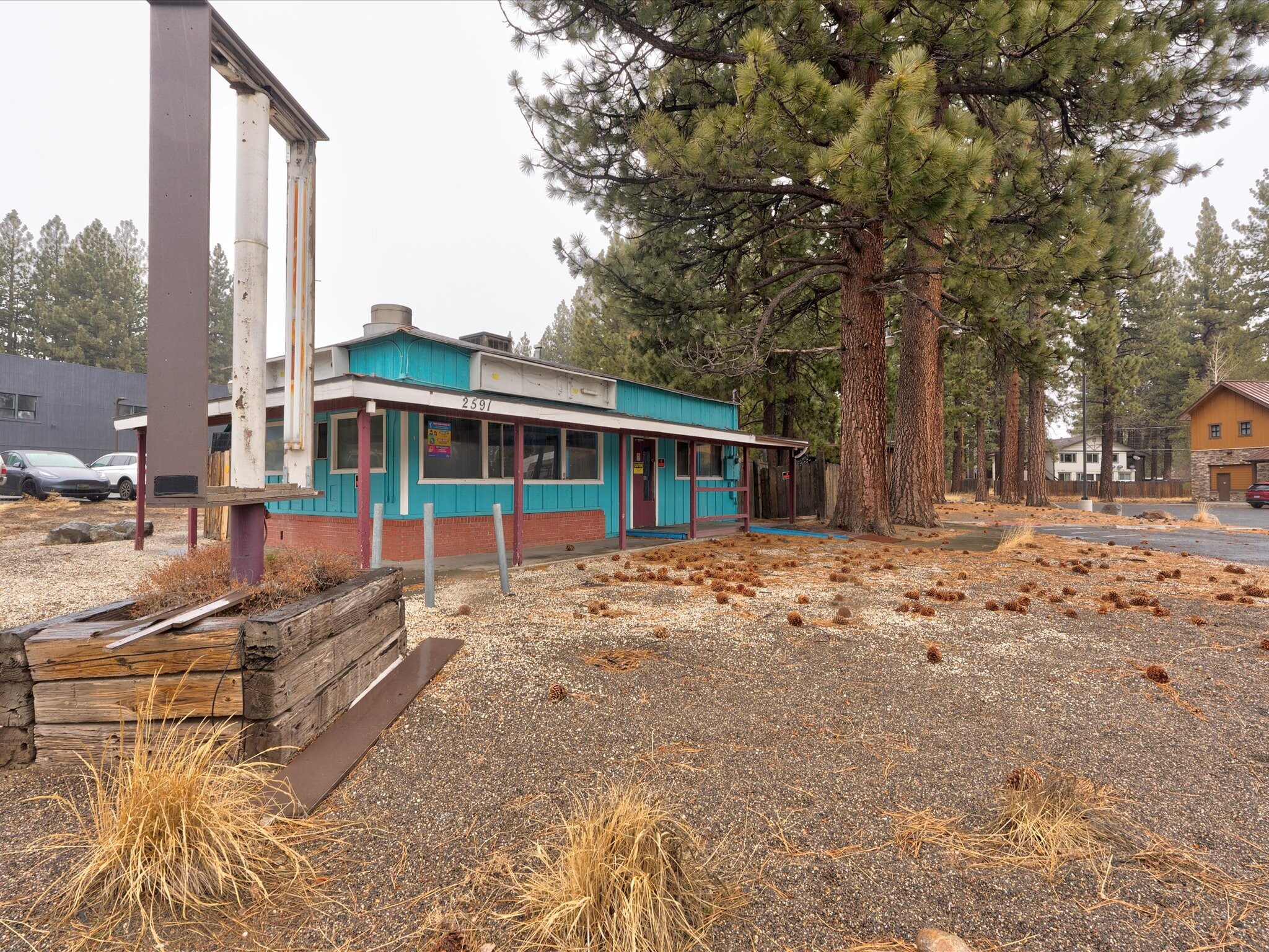 2591 Lake Tahoe Blvd, South Lake Tahoe, CA for Rent