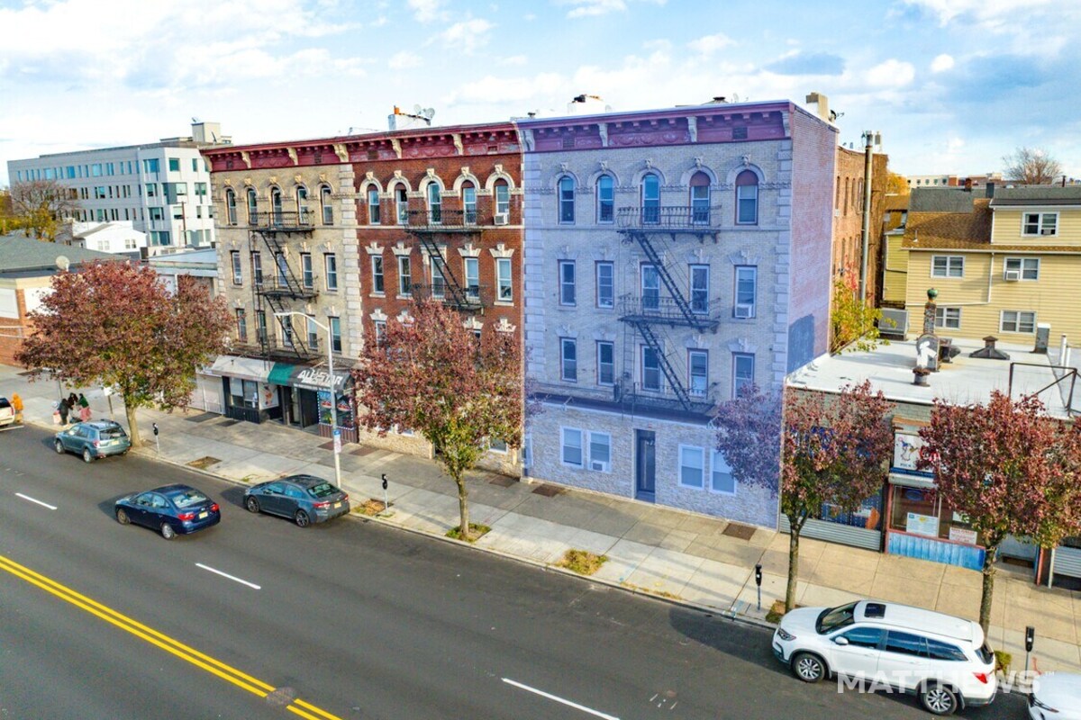 548 Avenue C, Bayonne, NJ for Sale